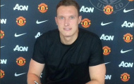 Man Utd công bố bản hợp đồng mới
