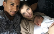 Scott Sinclair và bạn gái thi nhau khoe ảnh bé yêu