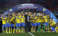 U21 Thụy Điển ăn mừng vô địch độc đáo chế giễu cầu thủ U21 Pháp