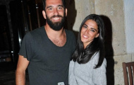 Chờ lên đời, 'hàng hot' Arda Turan yêu nhanh cưới vội