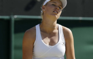 Wozniacki bị loại, Azarenka gặp Serena ở tứ kết