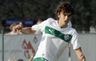 Man City công bố tân binh đầu tiên