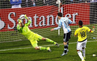 Video: Những pha cứu thua liên hoàn 'thót tim' nhất lịch sử bóng đá