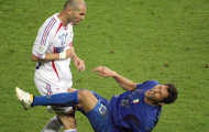 Ngày này năm xưa: Cú húc đầu tai tiếng của Zinedine Zidane