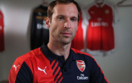 Chữ ký của Cech sẽ giúp Arsenal thách thức các danh hiệu