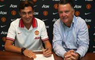 Chùm ảnh: Darmian rạng rỡ ra mắt màu áo Quỷ đỏ