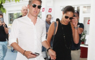 Schweinsteiger cùng bồ xinh bay sang Manchester