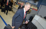 M.U được cảnh báo coi chừng 'hố nặng' vụ Schweinsteiger