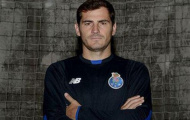 Chùm ảnh 'nhìn như ghép' của Casillas trong màu áo Porto