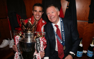 Van Persie rời M.U: Ai là người chiến thắng?