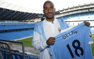 Chùm ảnh: 'Chú Cuội' Fabian Delph đặt chân đến Man City