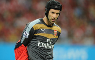 Chùm ảnh: Màn ra mắt ấn tượng của Petr Cech trong màu áo Arsenal