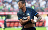 Thành Milano tính đổi hàng thừa cho nhau