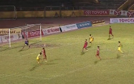 Phi Sơn tỏa sáng, SLNA hạ đẹp Than Quảng Ninh