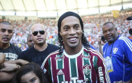 Video: Ronaldinho ra mắt hoành tráng tại CLB mới