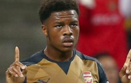 Video: Tài năng trẻ của Arsenal, Chuba Akpom làm xiếc với trái bóng