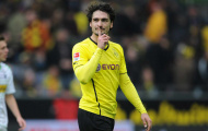 Video: Pha volley khiến thủ môn chỉ biết đứng nhìn của Hummels