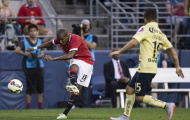 Ashley Young sắp rời Man United?
