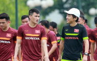 Buổi tập đầu tiên của tuyển Việt Nam: Công Phượng, Hồng Quân, Quang Hải tập riêng