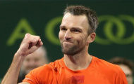 'Người khổng lồ' Karlovic vượt khó tiến vào bán kết