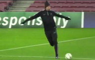 Video: Ibrahimovic sút penalty theo 2 phong cách rabona và panenka