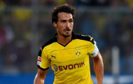 Mats Hummels bí mật tới Manchester
