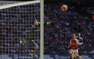 Có Cech, Arsenal thực sự là ứng viên nặng ký