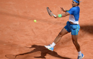 Nadal say mê chiến đấu mặc côn trùng bám chặt áo