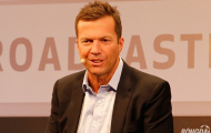 Huyền thoại Đức sang Đông Nam Á khai màn Bundesliga 2015/16