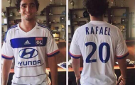 Rời M.U, Rafael chọn số áo ý nghĩa tại Lyon