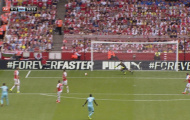 Chuyên gia Sky Sport bảo vệ Petr Cech