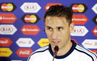 Lucas Biglia gần sang Manchester United