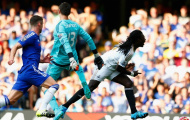 Chelsea nên khiếu nại về thẻ đỏ của Courtois