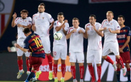Messi cân bằng chiến tích của Cris Ronaldo