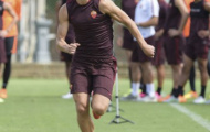 Chùm ảnh: Buổi tập đầu tiên của Dzeko trong màu áo AS Roma