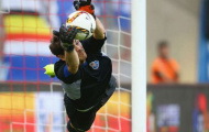 Casillas giữ sạch lưới trong ngày ra quân