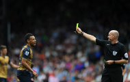 Pardew tố trọng tài nương tay cho Arsenal