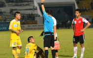 Hậu vệ Hải Phòng bị treo giò hết giải vì đá bạo lực