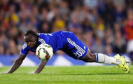 Vừa đón Pedro, Chelsea ngay lập tức rao bán hai tiền vệ