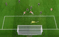 Góc chiến thuật: Benteke, khoảng trống và những nỗ lực của Arsenal