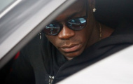Chùm ảnh: Balotelli sành điệu trong ngày trở lại Milan