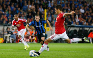 Video: Pha bỏ lỡ không thể tin nổi của Chicharito