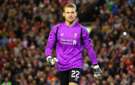 Thủ thành Simon Mignolet tiết lộ lí do từ chối mặc áo số 1 ở Liverpool