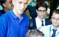 Chùm ảnh: Stankovic thay mặt Inter đón chào Perisic