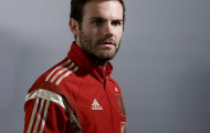 Video: Juan Mata dùng tuyệt kĩ, biến Raul Albiol thành trò hề