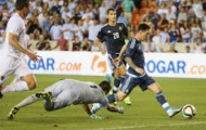 Video: Vào sân được 10 phút, Messi lập ngay cú đúp