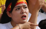 Người hâm mộ đội nắng hàng giờ xem giải phủi Hà Nội
