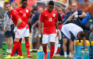 Video: Antonio Valencia đòi tẩn Raheem Sterling vì vào bóng ác ý