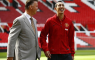 Chuyện trong ngày: Vì sao 'số 9 xịn' lẩn tránh Manchester United?