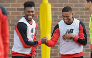 Chùm ảnh: Sturridge tập luyện sung sức, Man United nguy to
